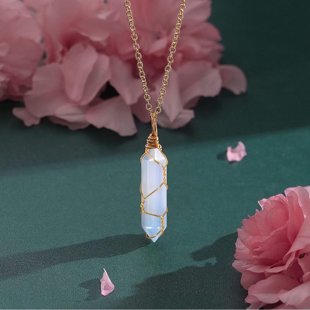 Elegant Gold and White Crystal Necklace